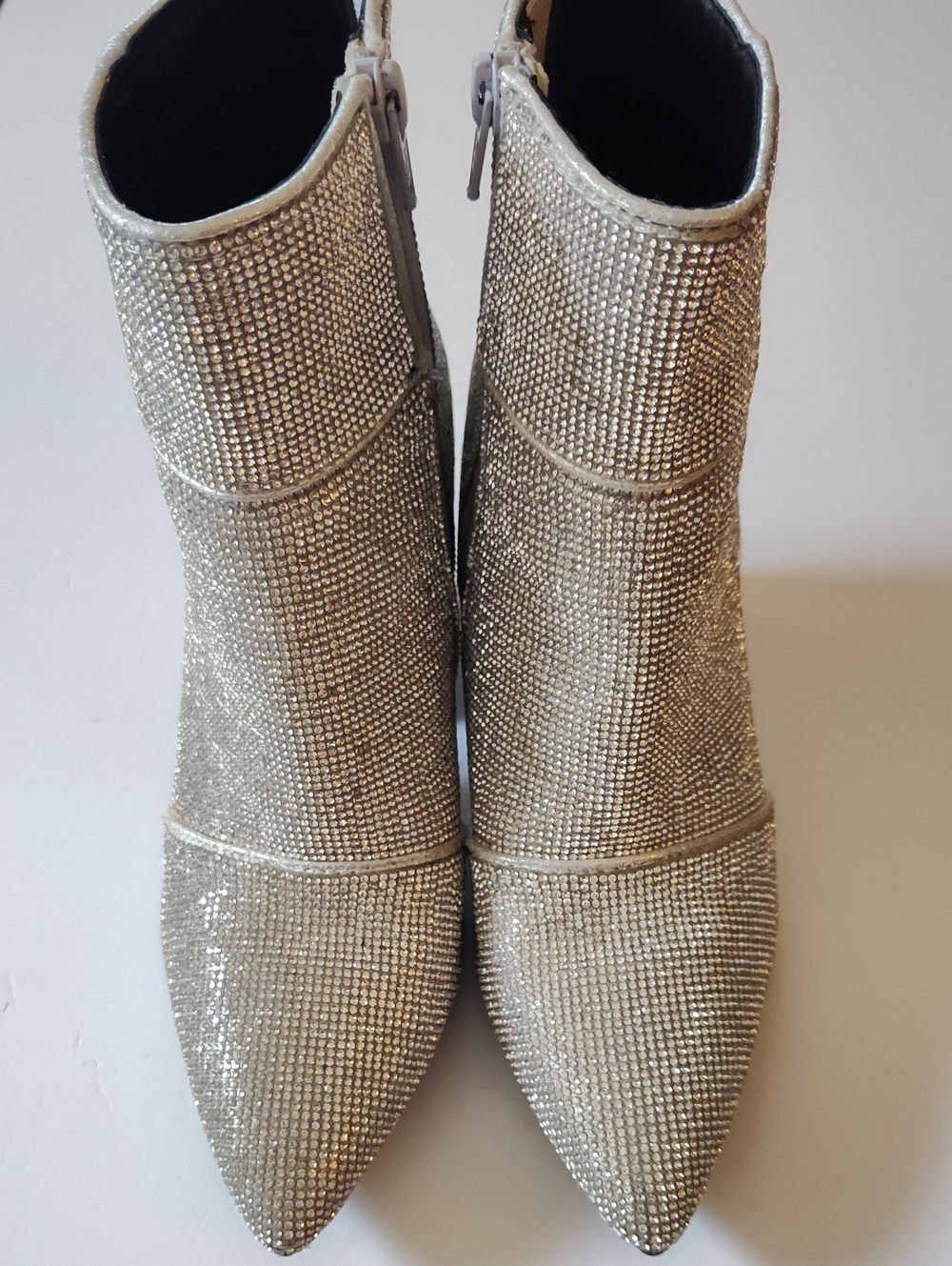A NEW DAY Silver Rhinestone Pointed Toe Ankle Boots Size 6